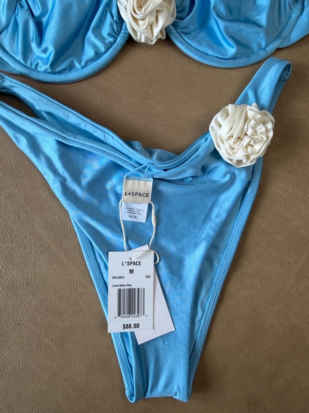 BNWT L*Space Stella Rose Appliqué Bikini - Picture 5 of 12